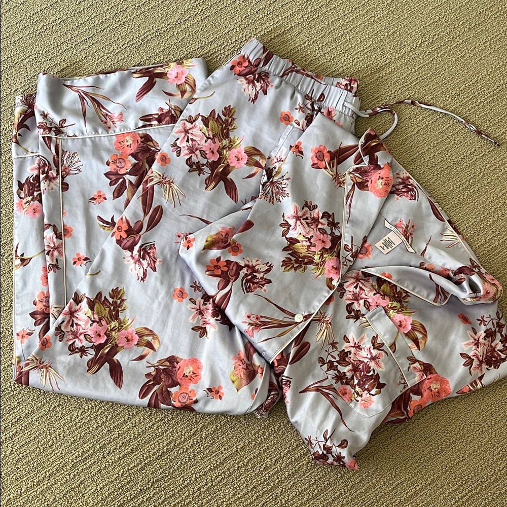 Victoria's Secret Floral Satin-like Pajama Set - lavender and Brown